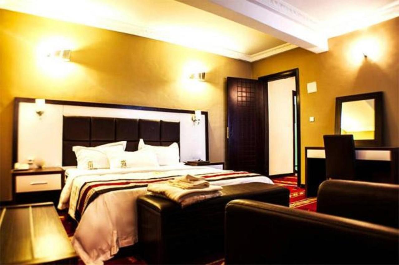 Mbayaville Hotel Douala Exterior foto